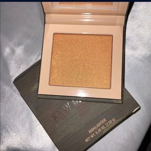 KKW highlighter